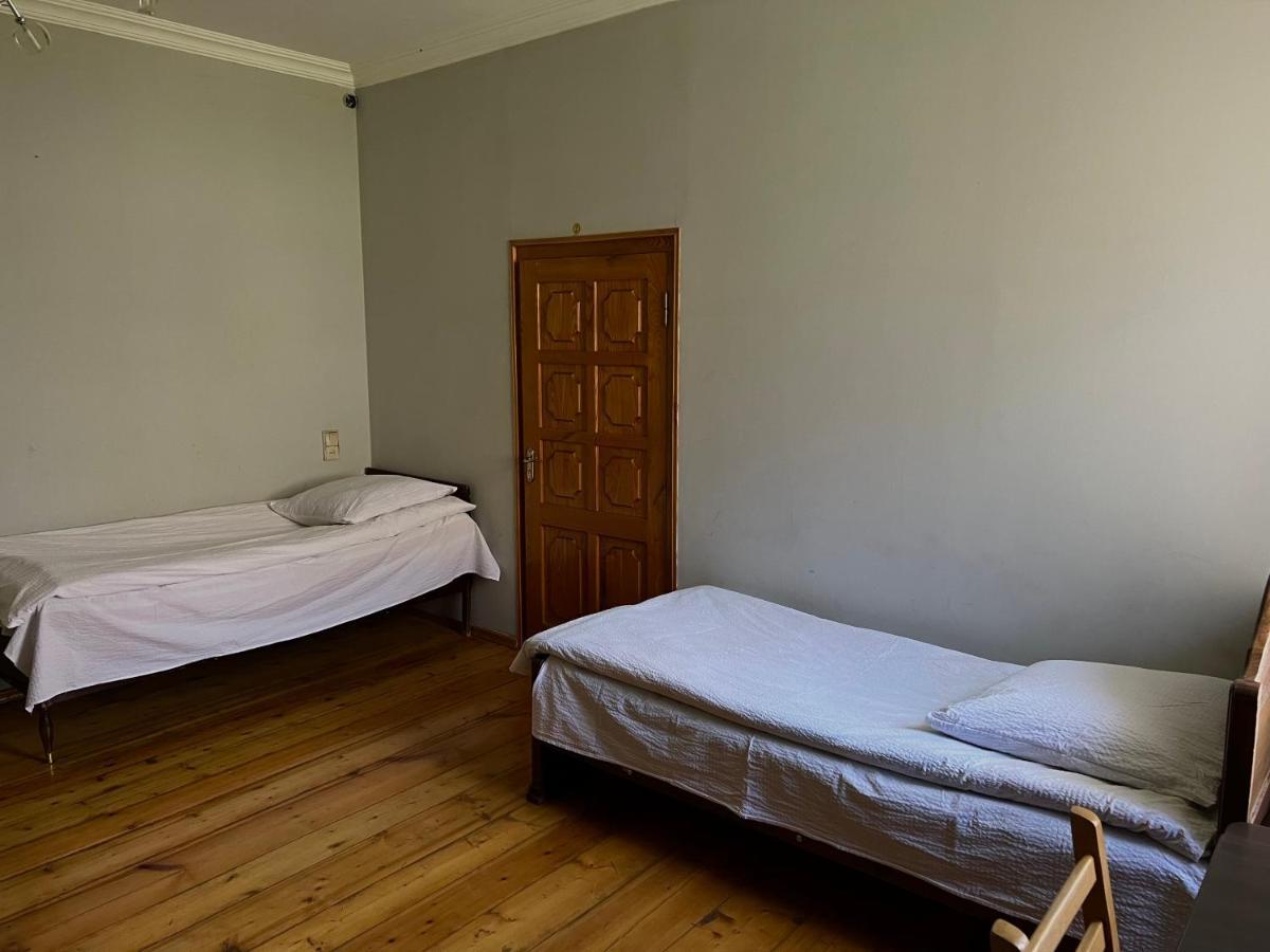 Guesthouse Kostava 72 Kazbegi Eksteriør billede
