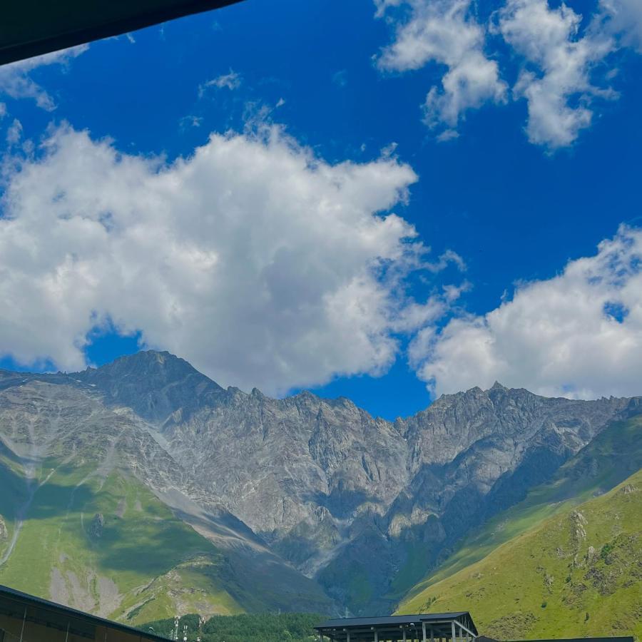 Guesthouse Kostava 72 Kazbegi Eksteriør billede